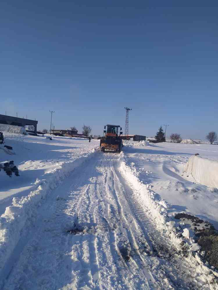 Kırsal Mahallelerde Karla Mücadele Çalışmaları 